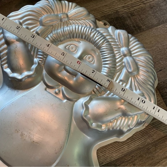 WILTON Vintage Cabbage Patch Kids Cake Pan, 1984 Made in Korea - Picture 8 of 10